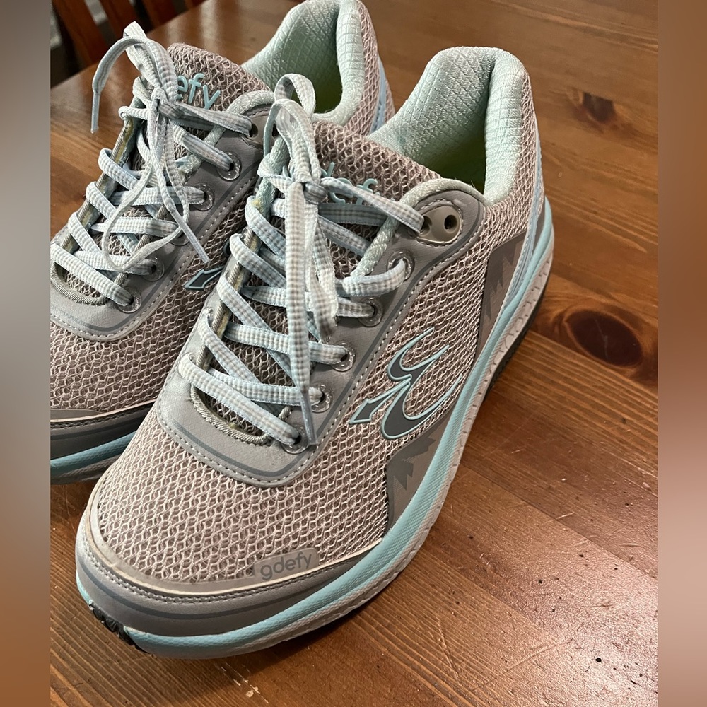 Women's Gdefy Gravity Defy VersoShock SNEAKERS Gray/Blue 7.M